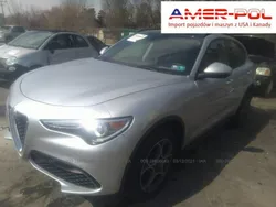 Srebrny Używany 2018 Alfa Romeo Stelvio SUV | 85 000 zł