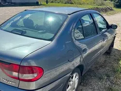 Srebrny Używany 2002 Renault Mégane II Sedan/Limuzyna | 2000 zł