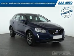 Błękitny Używany 2015 Volvo XC60 SUV | 57 999 zł (Uczciwa cena)