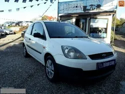 Biały Używany 2006 Ford Fiesta Hatchback | 4900 zł (Uczciwa cena)