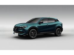 Lakier metalizowany niebieski navigli Nowe 2025 Alfa Romeo Junior SUV | 139 784 zł