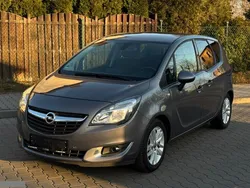 Szary Używany 2016 Opel Meriva Minivan | 35 000 zł (Uczciwa cena)