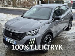 Szary Używany 2024 Peugeot e-2008 SUV | 44 800 zł