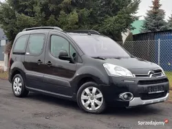 Czarny Używany 2012 Citroën Berlingo XTR Minivan | 27 900 zł (Uczciwa cena)
