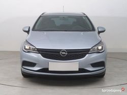 Niebieski Używany 2017 Opel Astra Kombi | 36 999 zł