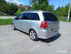 Srebrny Używany 2006 Opel Zafira Minivan | 14 000 zł (Dość drogi)