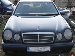 Używany 1998 Mercedes E290 | 5800 zł