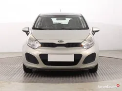 Srebrny Używany 2011 Kia Rio Hatchback | 21 999 zł (Uczciwa cena)