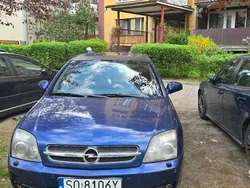 Granatowy Używany 2005 Opel Vectra Hatchback | 4499 zł (Dobra cena)