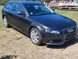 Srebrny Używany 2010 Audi A4 Sedan/Limuzyna | 17 500 zł