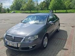 Szary Używany 2006 VW Passat Sedan/Limuzyna | 10 500 zł (Uczciwa cena)