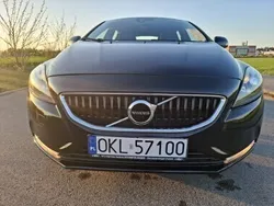 Czarny Używany 2017 Volvo V40 Kombi | 39 800 zł (Dobra cena)