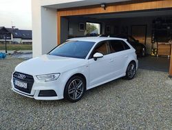 Biały Używany 2017 Audi A3 S-Line Hatchback | 75 000 zł (Dość drogi)