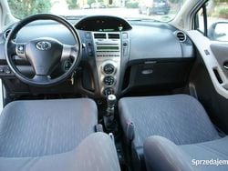 Biały Używany 2009 Toyota Yaris Hatchback | 23 900 zł (Dość drogi)