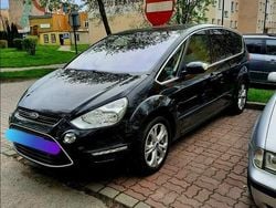 Czarny Używany 2011 Ford S-MAX Titanium Minivan | 28 900 zł (Uczciwa cena)
