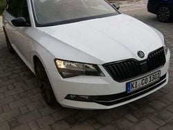 Biały Używany 2016 Skoda Superb Kombi | 49 900 zł (Uczciwa cena)