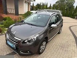 Inny kolor Używany 2016 Peugeot 2008 Allure SUV | 33 900 zł (Super Cena)