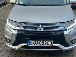 Srebrny Używany 2018 Mitsubishi Outlander SUV | 80 000 zł