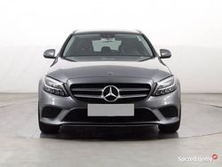 Szary Używany 2019 Mercedes C200 Kombi | 78 499 zł (Uczciwa cena)