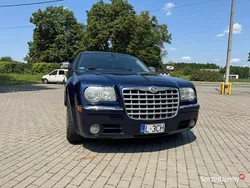 Granatowy Używany 2004 Chrysler 300C Touring Kombi | 15 500 zł