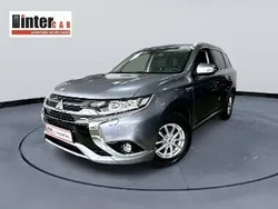Szary Używany 2016 Mitsubishi Outlander P-HEV SUV | 95 900 zł