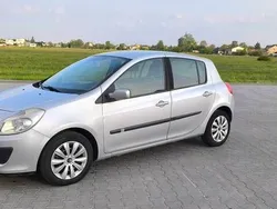 Srebrny Używany 2008 Renault Clio II Hatchback | 9900 zł (Uczciwa cena)