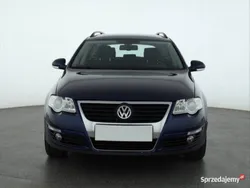 Niebieski Używany 2007 VW Passat Kombi | 11 999 zł (Uczciwa cena)
