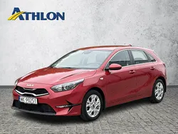 Czerwony (metalik) Używany 2023 Kia Ceed 2 Hatchback | 95 400 zł (Drogi)