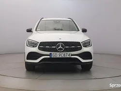 Biały Używany 2022 Mercedes GLC200 SUV | 189 850 zł (Uczciwa cena)
