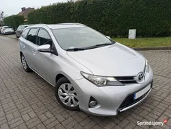 Srebrny Używany 2014 Toyota Auris Kombi | 24 900 zł (Uczciwa cena)