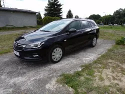 Czarny Używany 2019 Opel Astra Essentia Sedan/Limuzyna | 43 500 zł