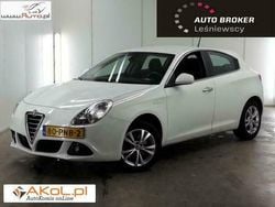 Biały Używany 2011 Alfa Romeo Giulietta Hatchback | 51 000 zł