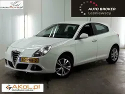 Biały Używany 2011 Alfa Romeo Giulietta Hatchback | 51 000 zł