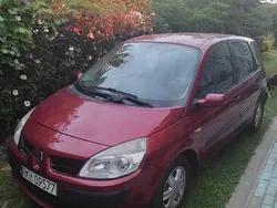 Wiśniowy Używany 2008 Renault Scénic II Minivan | 8999 zł (Dość drogi)