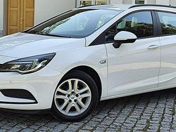 Biały Używany 2016 Opel Astra Kombi | 28 900 zł (Dobra cena)