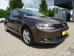 Brązowy (metalik) Używany 2014 VW Jetta Sedan/Limuzyna | 23 400 zł (Dobra cena)