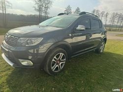 Szary Używany 2017 Dacia Sandero Stepway Hatchback | 31 500 zł (Uczciwa cena)