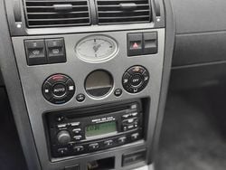 Złoty Używany 2003 Ford Mondeo Hatchback | 4900 zł (Uczciwa cena)