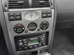 Złoty Używany 2003 Ford Mondeo Hatchback | 4500 zł (Dobra cena)