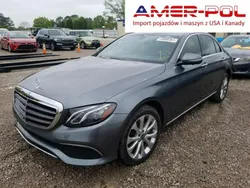 Srebrny Używany 2019 Mercedes E300 Sedan/Limuzyna | 120 000 zł