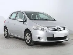 Srebrny Używany 2012 Toyota Auris Hatchback | 28 999 zł (Dość drogi)