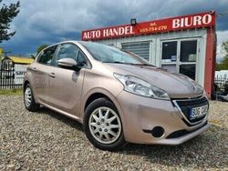 Brązowy Używany 2015 Peugeot 208 Access Hatchback | 22 900 zł (Dość drogi)