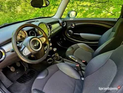 Biały Używany 2009 Mini Cooper Chili Hatchback | 17 000 zł