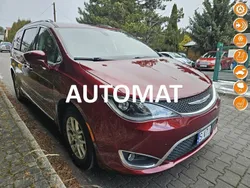 Bordowy Używany 2020 Chrysler Pacifica SUV | 81 900 zł