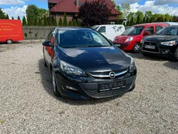 Czarny Używany 2012 Opel Astra Kombi | 18 500 zł (Dobra cena)