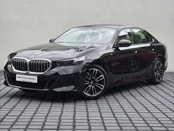 Czarny szafir metalizowany Używany 2024 BMW 520 Shadowline Sedan/Limuzyna | 237 000 zł (Super Cena)