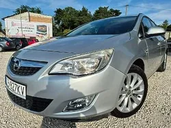 Srebrny (metalik) Używany 2012 Opel Astra Cosmo Kombi | 21 500 zł (Dobra cena)