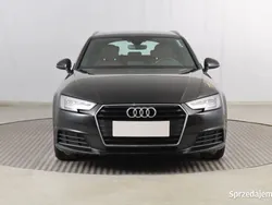 Szary Używany 2018 Audi A4 Kombi | 71 999 zł (Uczciwa cena)
