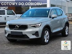 Inny kolor Nowe 2025 Volvo XC40 Core SUV | 163 800 zł (Dobra cena)