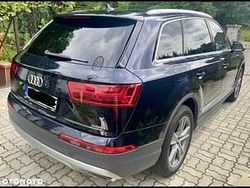 Granatowy Używany 2016 Audi SQ7 Premium SUV | 121 500 zł
